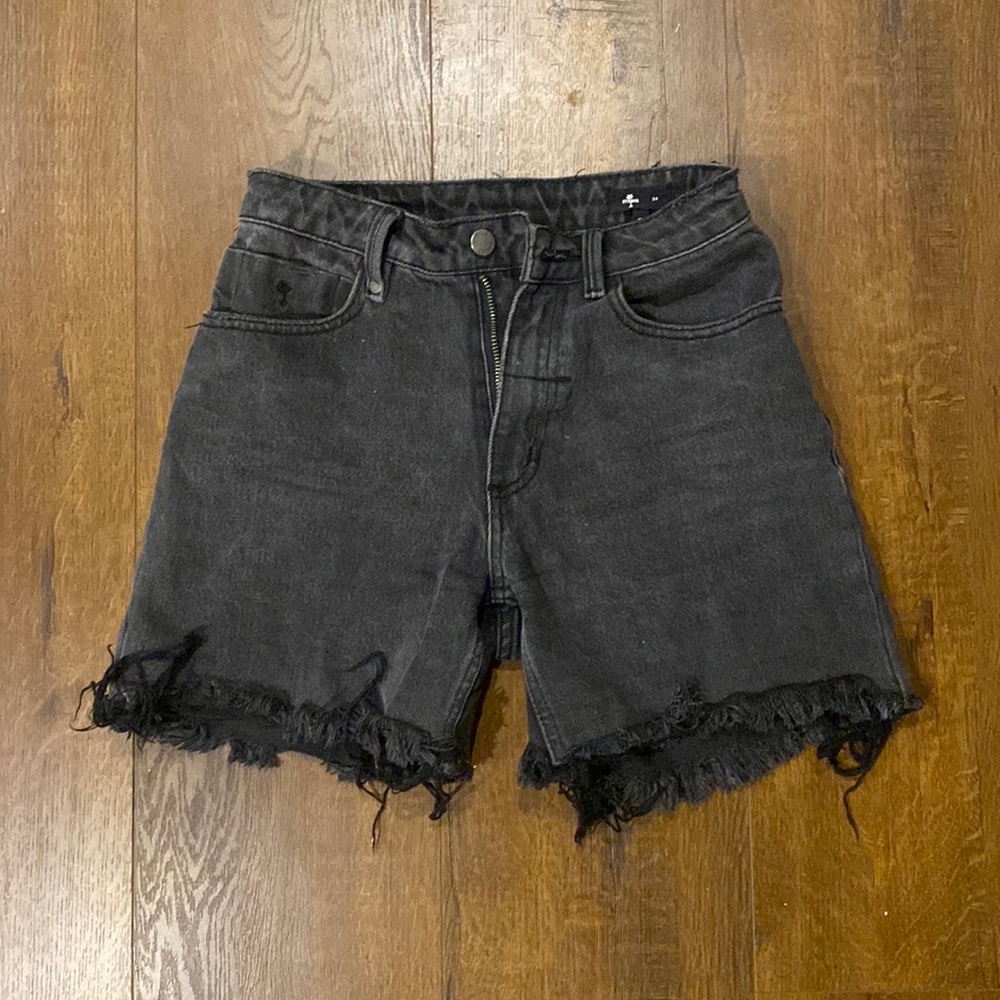 Y2k Black cut off shorts